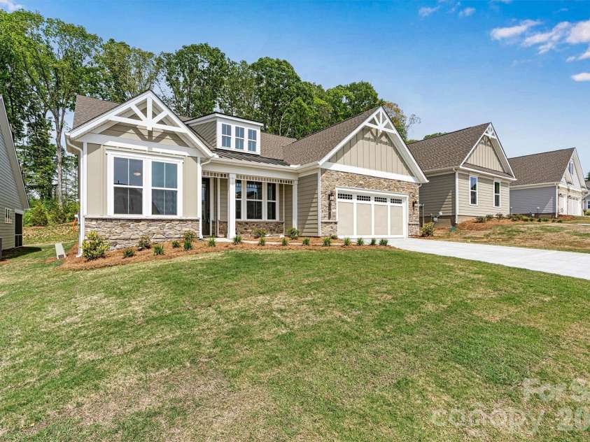 13413 Cozy Court, Charlotte, NC 28215.  MLS# CAR4365177, YatesRealty ID 19950. 