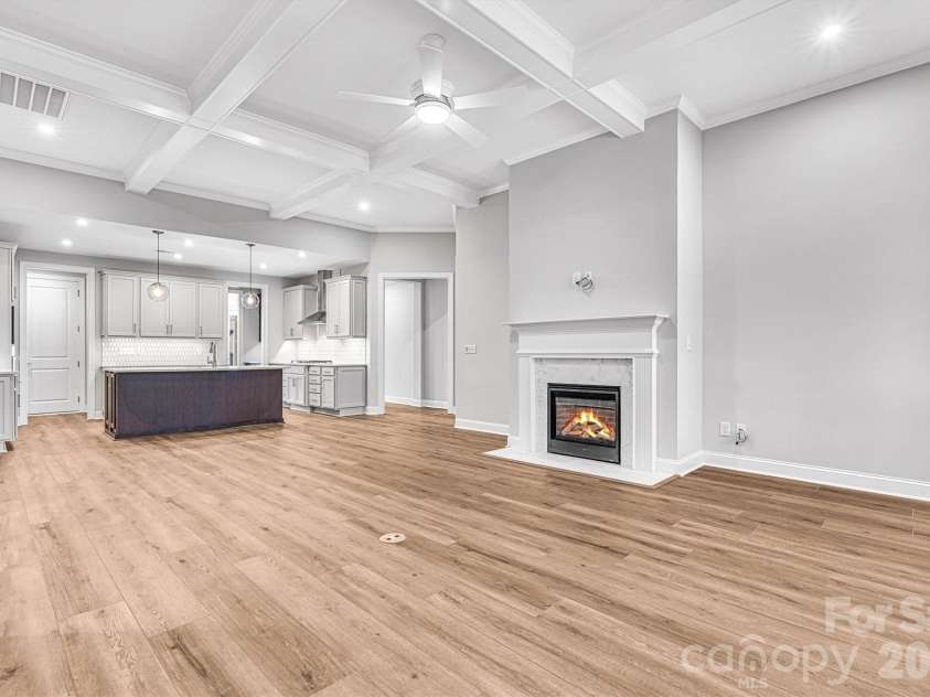 13413 Cozy Court, Charlotte, NC 28215.  MLS# CAR4365177, YatesRealty ID 19950. 