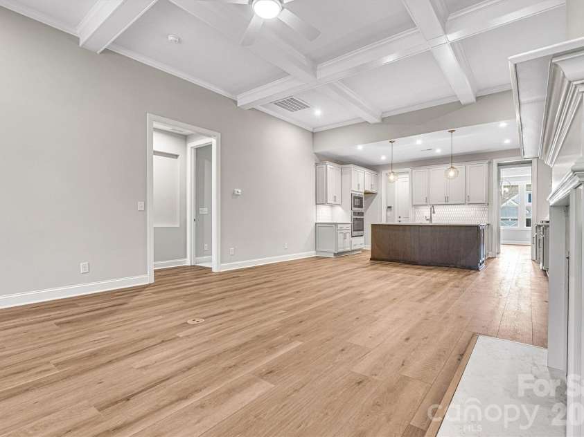 13413 Cozy Court, Charlotte, NC 28215.  MLS# CAR4365177, YatesRealty ID 19950. 