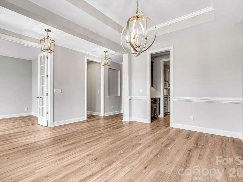 13413 Cozy Court, Charlotte, NC 28215.  MLS# CAR4365177, YatesRealty ID 19950. 