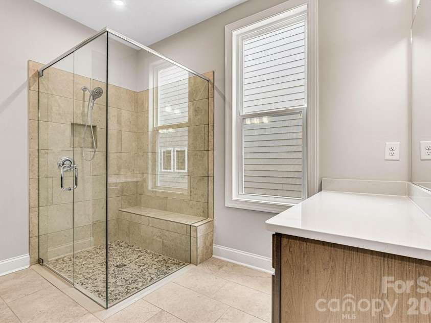13413 Cozy Court, Charlotte, NC 28215.  MLS# CAR4365177, YatesRealty ID 19950. 