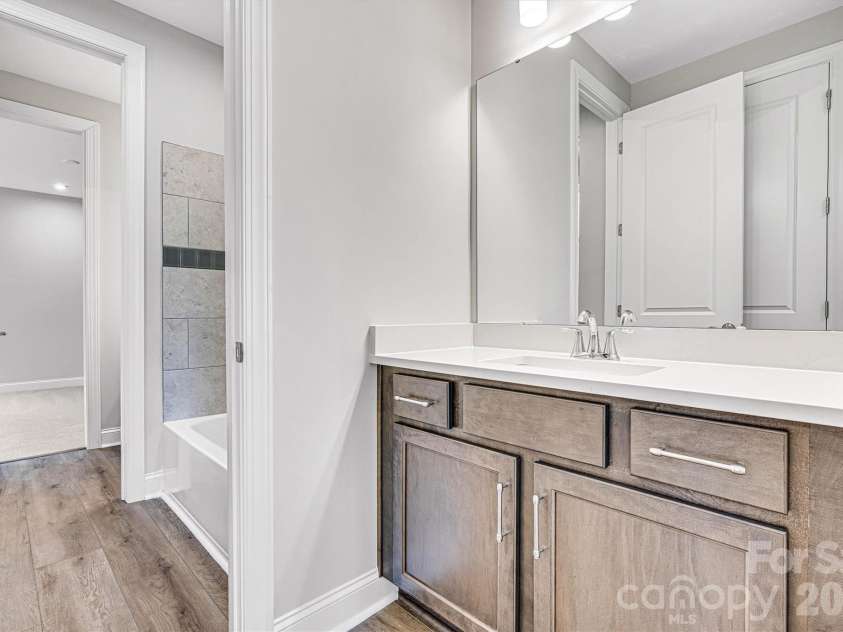 13413 Cozy Court, Charlotte, NC 28215.  MLS# CAR4365177, YatesRealty ID 19950. 