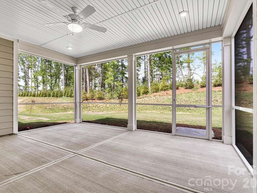 13413 Cozy Court, Charlotte, NC 28215.  MLS# CAR4365177, YatesRealty ID 19950. 