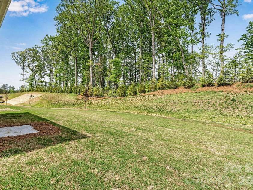 13413 Cozy Court, Charlotte, NC 28215.  MLS# CAR4365177, YatesRealty ID 19950. 