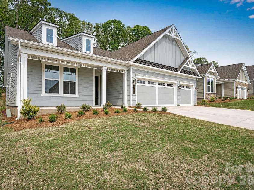 13409 Cozy Court, Charlotte, NC 28215.  MLS# CAR4366404, YatesRealty ID 19951. 