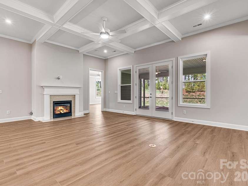 13409 Cozy Court, Charlotte, NC 28215.  MLS# CAR4366404, YatesRealty ID 19951. 
