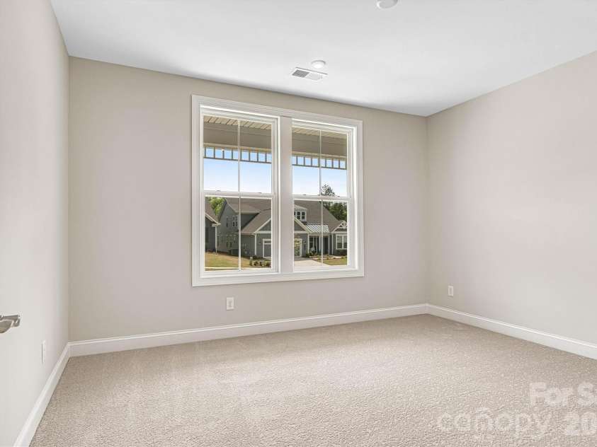 13409 Cozy Court, Charlotte, NC 28215.  MLS# CAR4366404, YatesRealty ID 19951. 