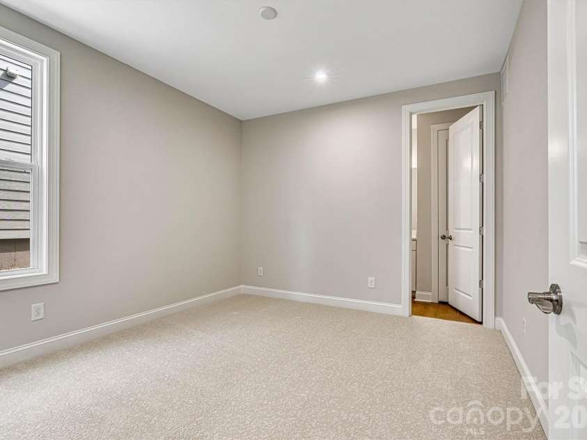 13409 Cozy Court, Charlotte, NC 28215.  MLS# CAR4366404, YatesRealty ID 19951. 