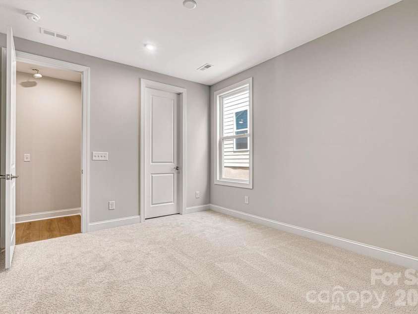 13409 Cozy Court, Charlotte, NC 28215.  MLS# CAR4366404, YatesRealty ID 19951. 