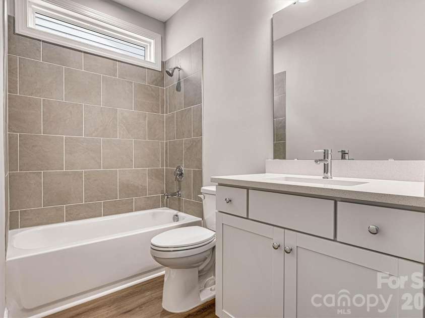 13409 Cozy Court, Charlotte, NC 28215.  MLS# CAR4366404, YatesRealty ID 19951. 