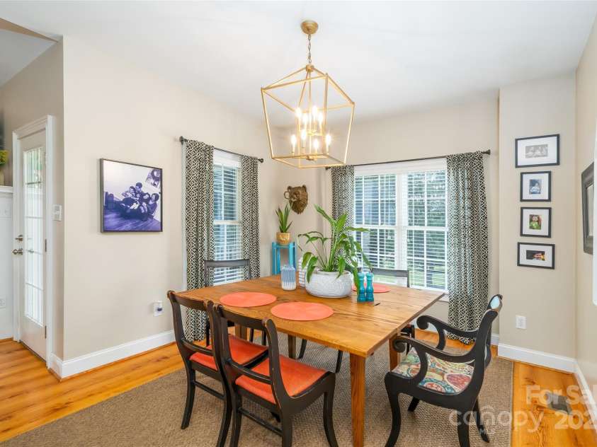 133 Upland Drive, Statesville, NC 28625.  MLS# CAR4266606, YatesRealty ID 19952. 