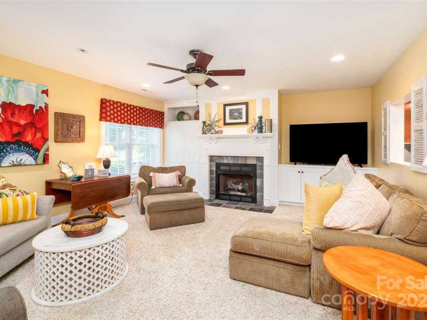 133 Upland Drive, Statesville, NC 28625.  MLS# CAR4266606, YatesRealty ID 19952. 