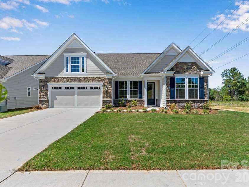 13320 Cozy Court, Charlotte, NC 28215.  MLS# CAR4372289, YatesRealty ID 19952. 