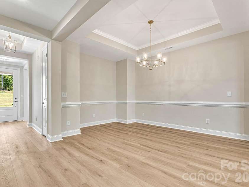 13320 Cozy Court, Charlotte, NC 28215.  MLS# CAR4372289, YatesRealty ID 19952. 