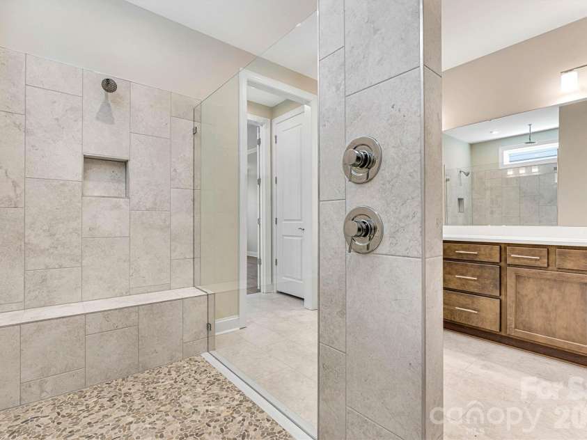13320 Cozy Court, Charlotte, NC 28215.  MLS# CAR4372289, YatesRealty ID 19952. 