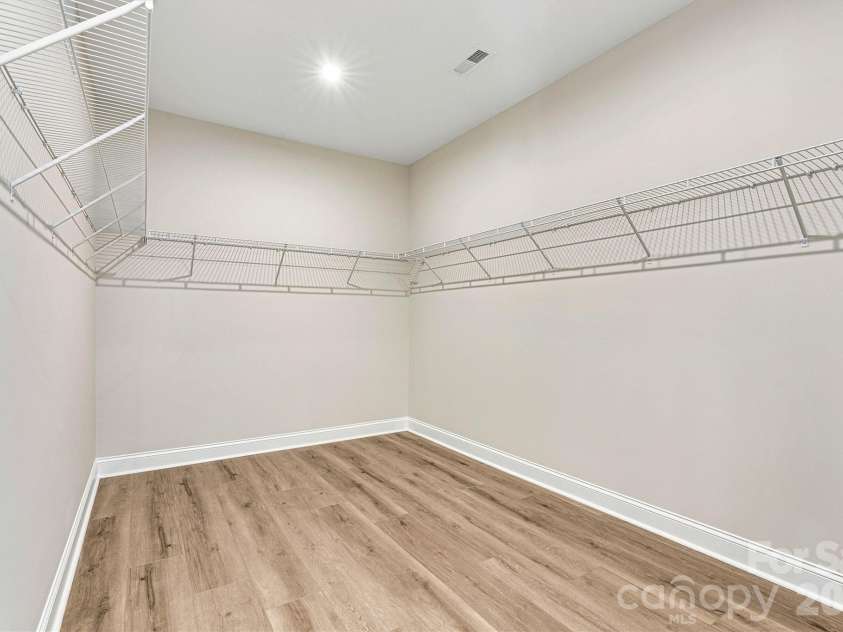 13320 Cozy Court, Charlotte, NC 28215.  MLS# CAR4372289, YatesRealty ID 19952. 