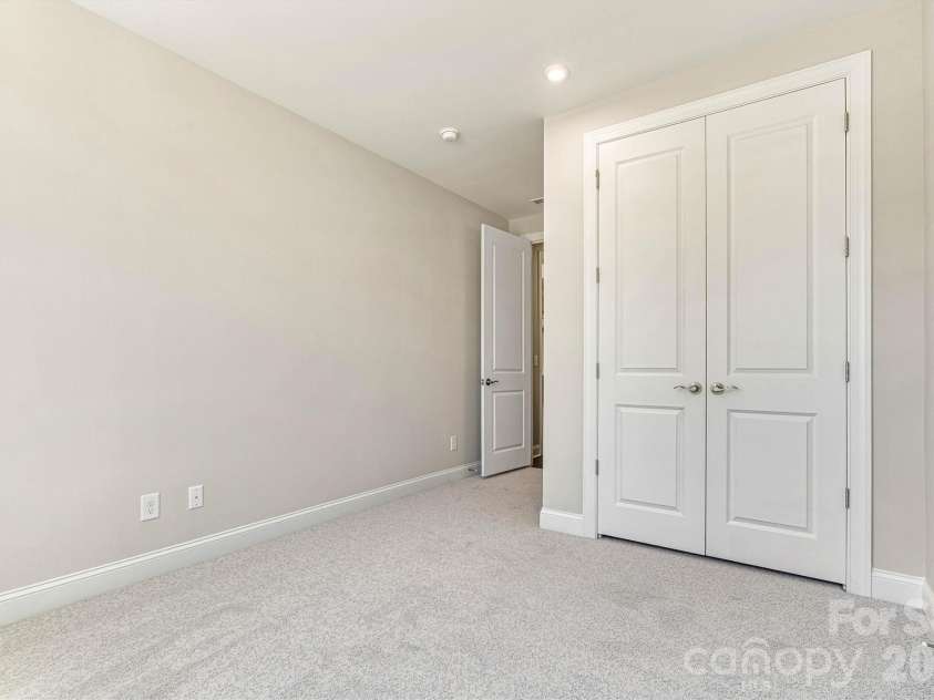 13320 Cozy Court, Charlotte, NC 28215.  MLS# CAR4372289, YatesRealty ID 19952. 