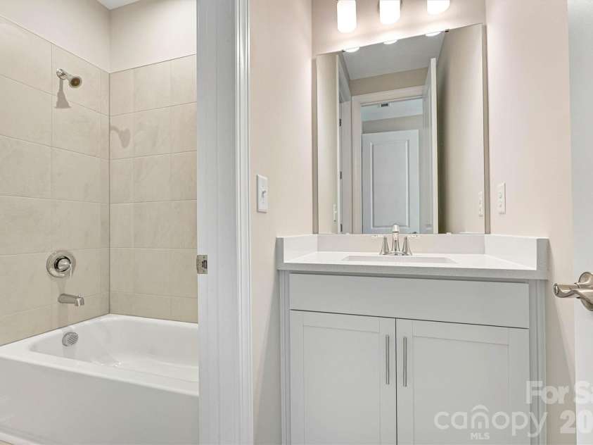 13320 Cozy Court, Charlotte, NC 28215.  MLS# CAR4372289, YatesRealty ID 19952. 