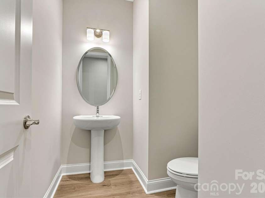 13320 Cozy Court, Charlotte, NC 28215.  MLS# CAR4372289, YatesRealty ID 19952. 