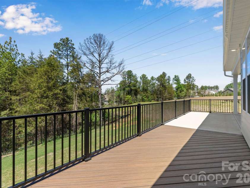 13320 Cozy Court, Charlotte, NC 28215.  MLS# CAR4372289, YatesRealty ID 19952. 