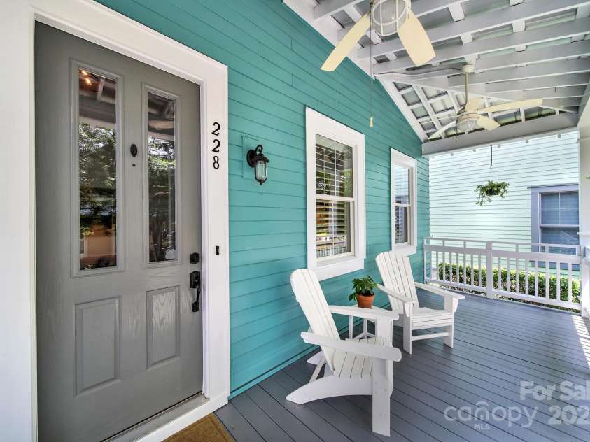 228 Coneflower Place, Fort Mill, SC 29708.  MLS# CAR4267538, YatesRealty ID 19953. 