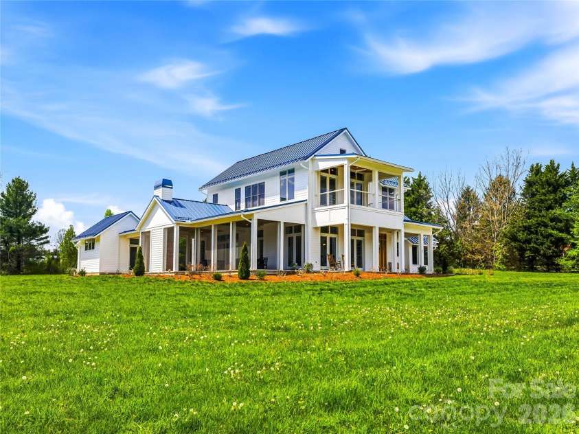 5 Sweetgrass Lane, Fletcher, NC 28732.  MLS# CAR4367316, YatesRealty ID 19953. 3.47 acres