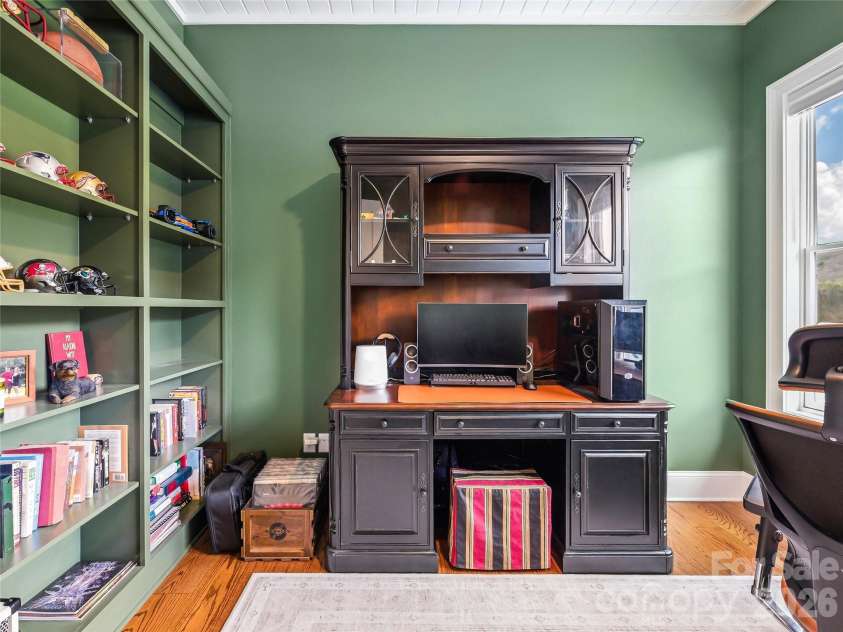5 Sweetgrass Lane, Fletcher, NC 28732.  MLS# CAR4367316, YatesRealty ID 19953. 