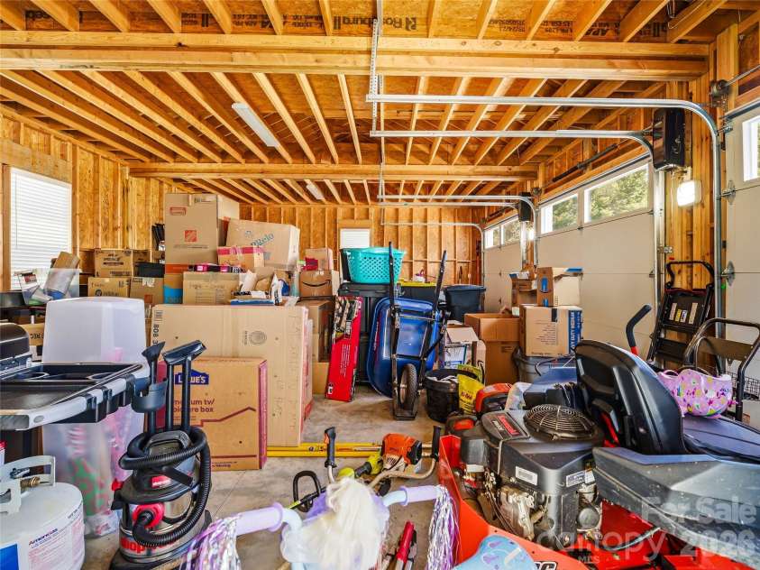 5 Sweetgrass Lane, Fletcher, NC 28732.  MLS# CAR4367316, YatesRealty ID 19953. 