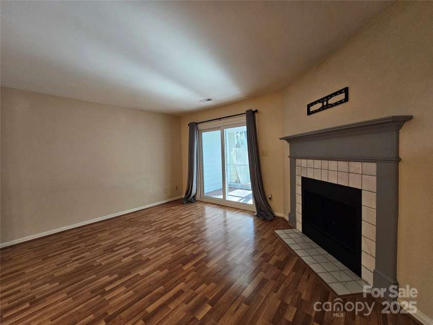 8225 Pineville Matthews Road, Charlotte, NC 28226.  MLS# CAR4217928, YatesRealty ID 19955. 