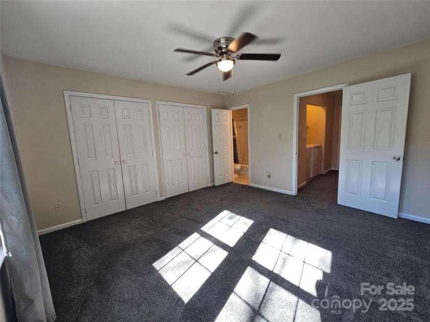 8225 Pineville Matthews Road, Charlotte, NC 28226.  MLS# CAR4217928, YatesRealty ID 19955. 