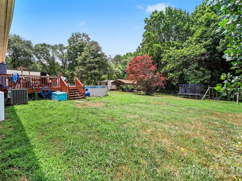 888 Sunbeam Drive, Lincolnton, NC 28092.  MLS# CAR4376118, YatesRealty ID 19955. 
