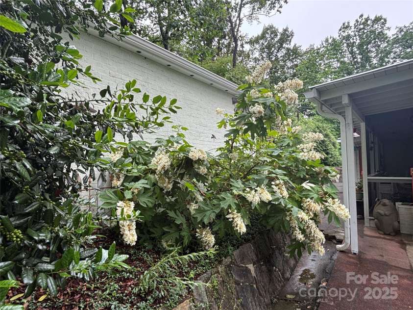 160 Hidden Hill Road, Tryon, NC 28782.  MLS# CAR4259798, YatesRealty ID 19956. 