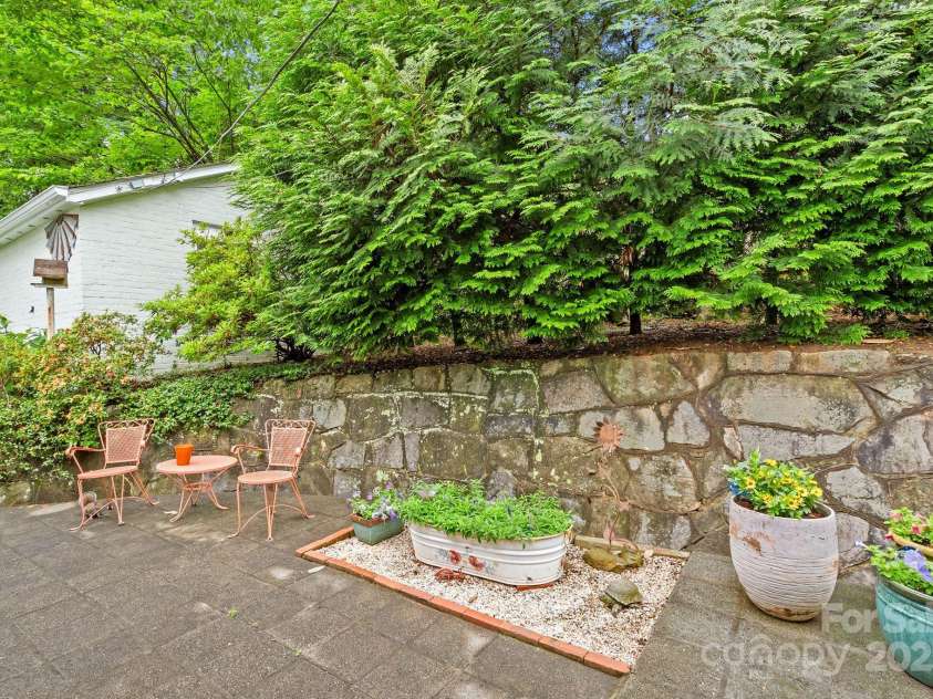 160 Hidden Hill Road, Tryon, NC 28782.  MLS# CAR4259798, YatesRealty ID 19956. 