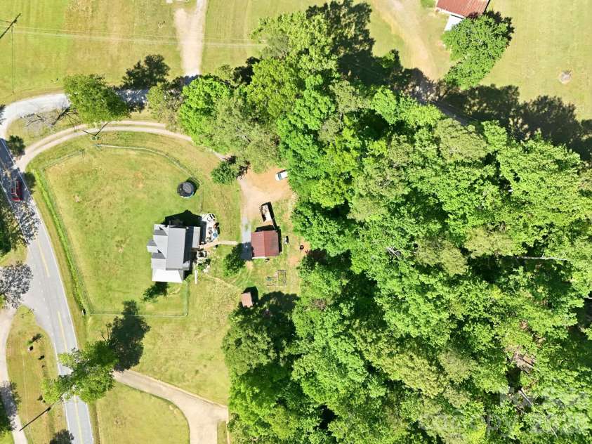 5054 Sugar Hill Road, Marion, NC 28752.  MLS# CAR4359799, YatesRealty ID 19956. 