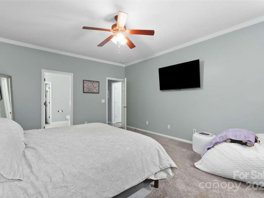 8 Secrest Drive, Arden, NC 28704.  MLS# CAR4257662, YatesRealty ID 19957. 