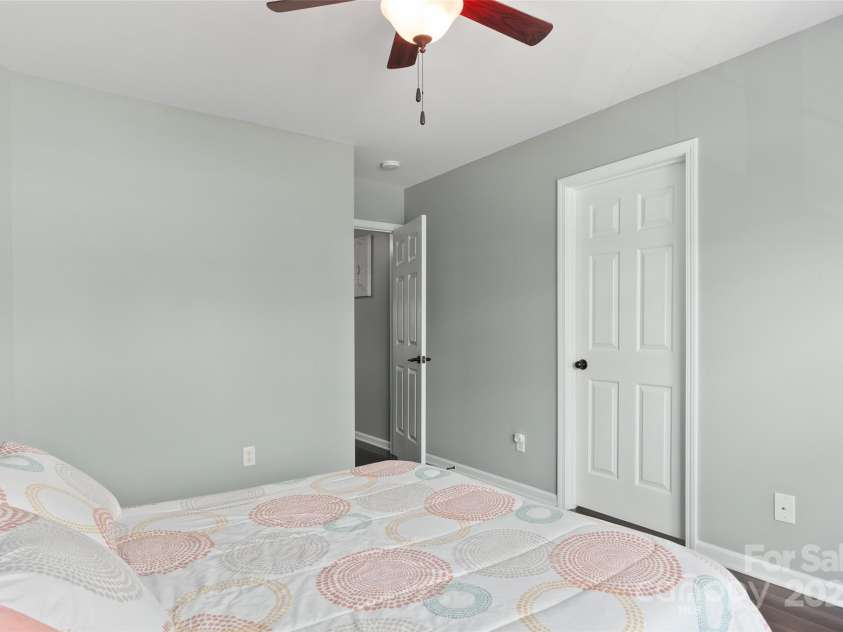 8 Secrest Drive, Arden, NC 28704.  MLS# CAR4257662, YatesRealty ID 19957. 