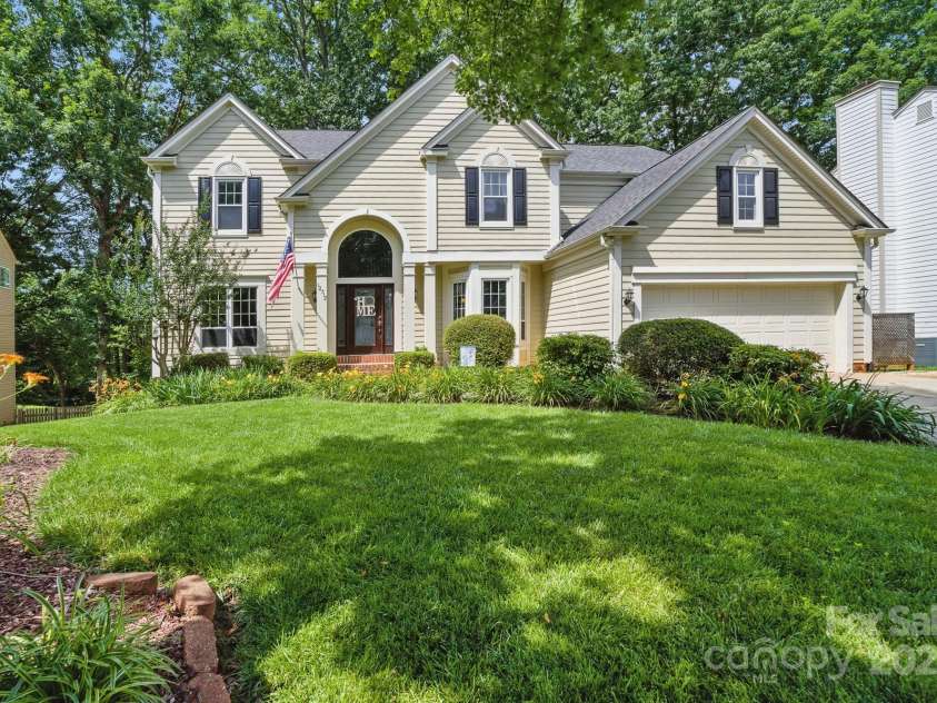 12712 Hollyhock Lane, Huntersville, NC 28078.  MLS# CAR4267293, YatesRealty ID 19958. 12712 Hollyhock