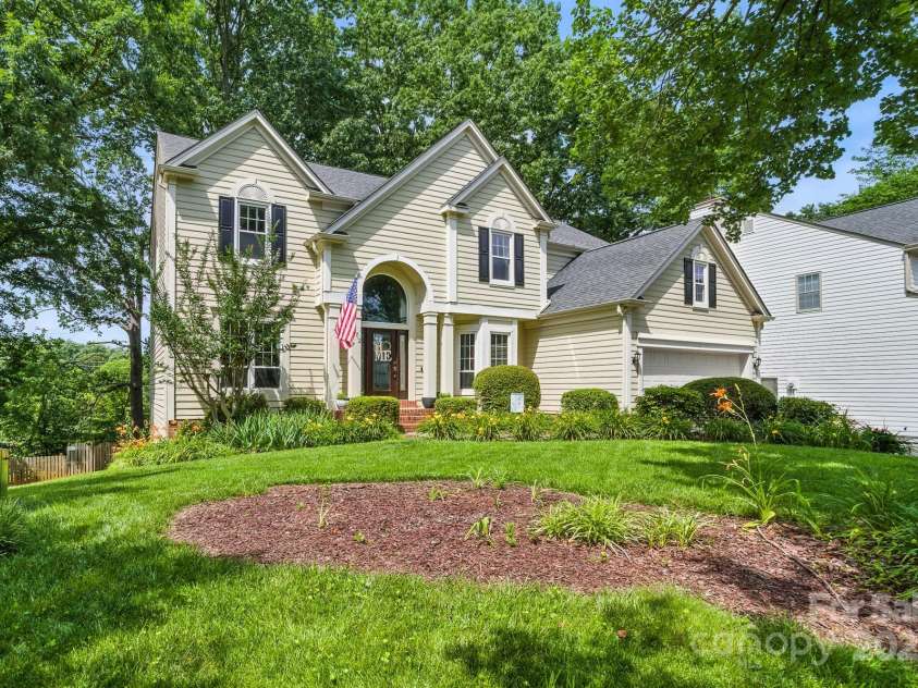 12712 Hollyhock Lane, Huntersville, NC 28078.  MLS# CAR4267293, YatesRealty ID 19958. 