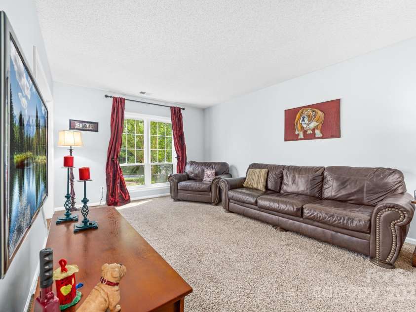 12712 Hollyhock Lane, Huntersville, NC 28078.  MLS# CAR4267293, YatesRealty ID 19958. 