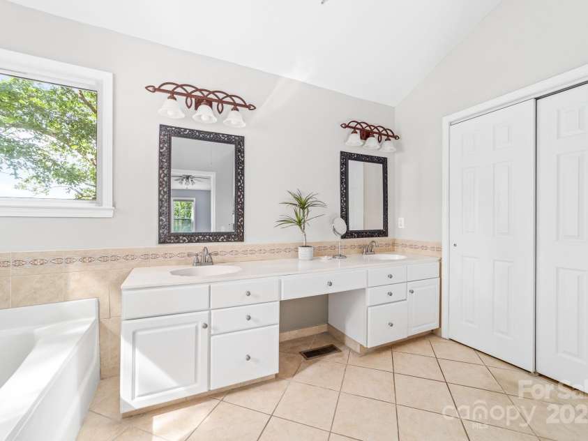 12712 Hollyhock Lane, Huntersville, NC 28078.  MLS# CAR4267293, YatesRealty ID 19958. Dual sinks in the ensuite bath