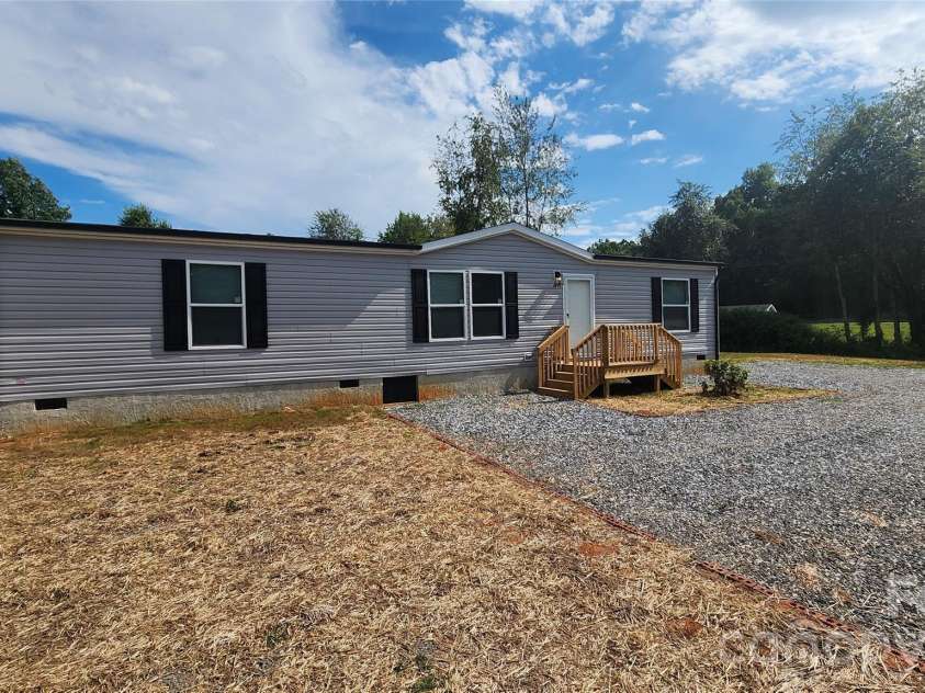 3613 Jamestown Road, Morganton, NC 28655.  MLS# CAR4337573, YatesRealty ID 19958. 