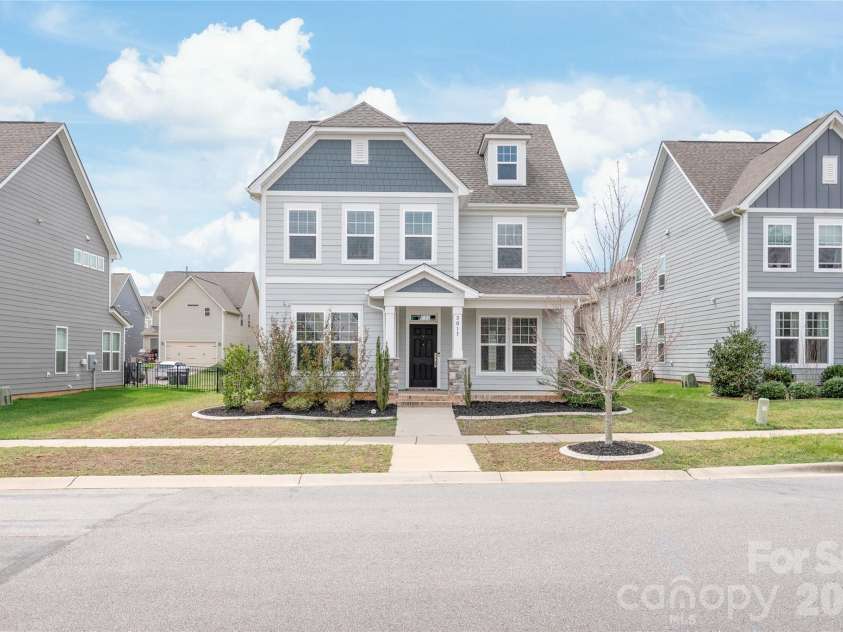 3017 Woodlands Creek Drive, Monroe, NC 28110.  MLS# CAR4378058, YatesRealty ID 19959. 