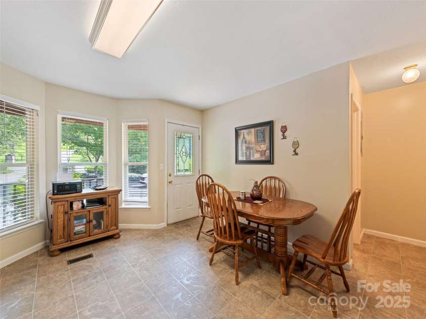 151 Country Club Drive, Whittier, NC 28789.  MLS# CAR4279550, YatesRealty ID 1996. 