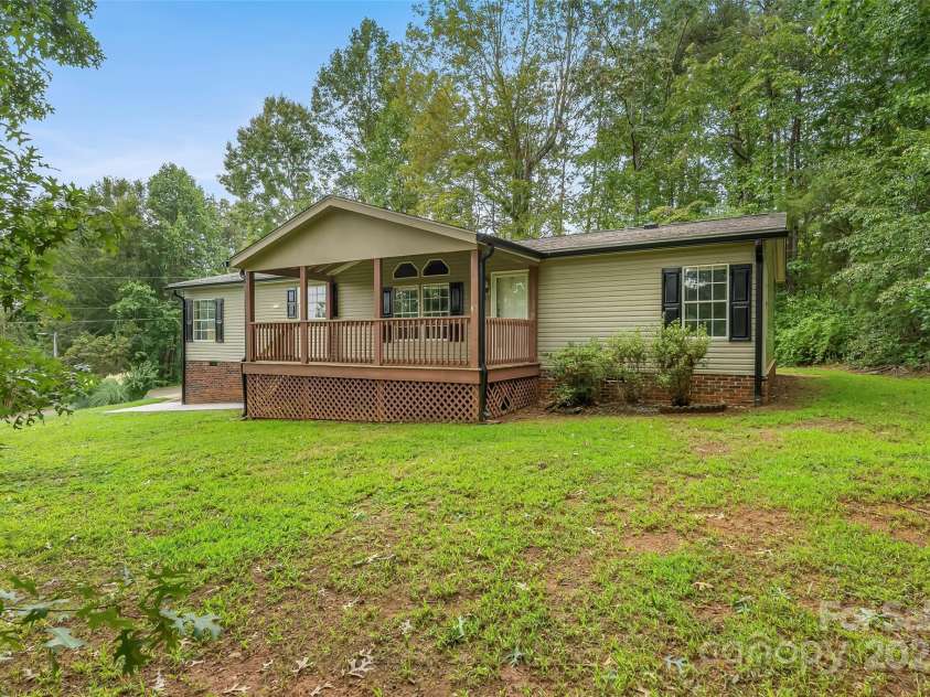 89 Brookwood Drive, Marion, NC 28752.  MLS# CAR4300561, YatesRealty ID 1996. 