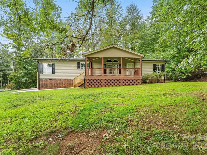 89 Brookwood Drive, Marion, NC 28752.  MLS# CAR4300561, YatesRealty ID 1996. 