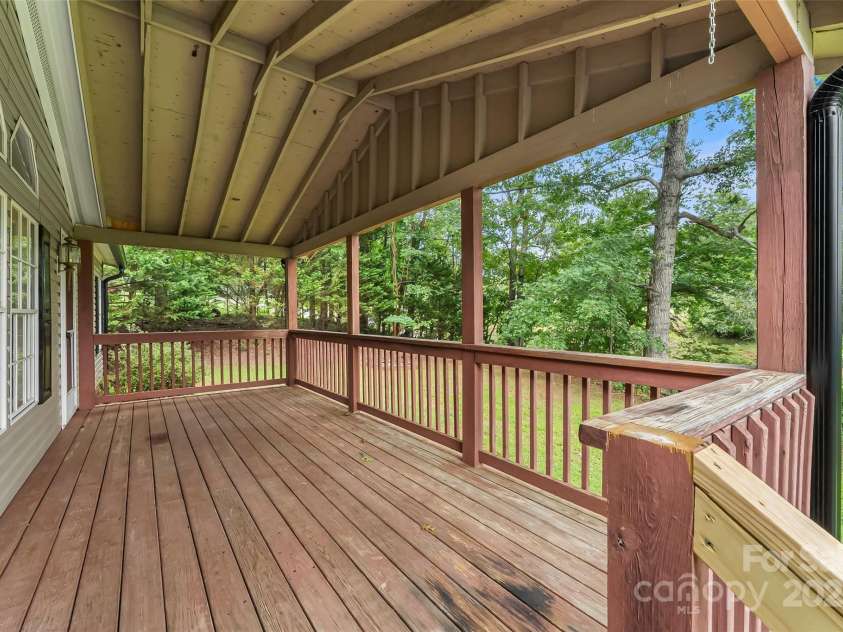 89 Brookwood Drive, Marion, NC 28752.  MLS# CAR4300561, YatesRealty ID 1996. 