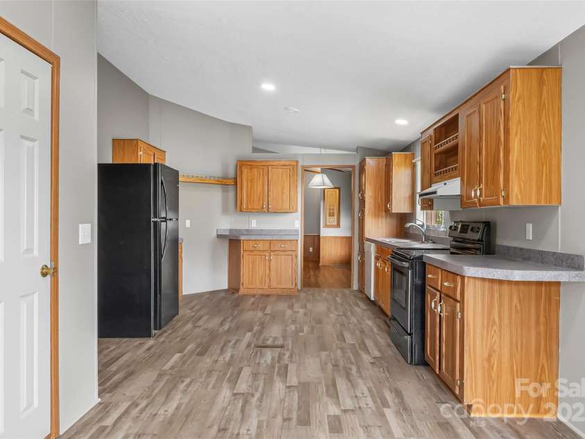 89 Brookwood Drive, Marion, NC 28752.  MLS# CAR4300561, YatesRealty ID 1996. 