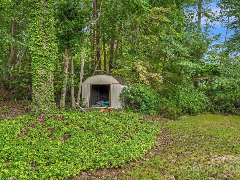 89 Brookwood Drive, Marion, NC 28752.  MLS# CAR4300561, YatesRealty ID 1996. 