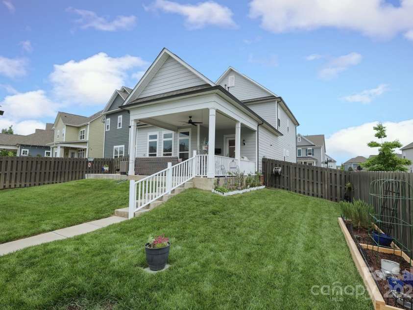 13624 Jacks Lane, Pineville, NC 28134.  MLS# CAR4251178, YatesRealty ID 19960. 