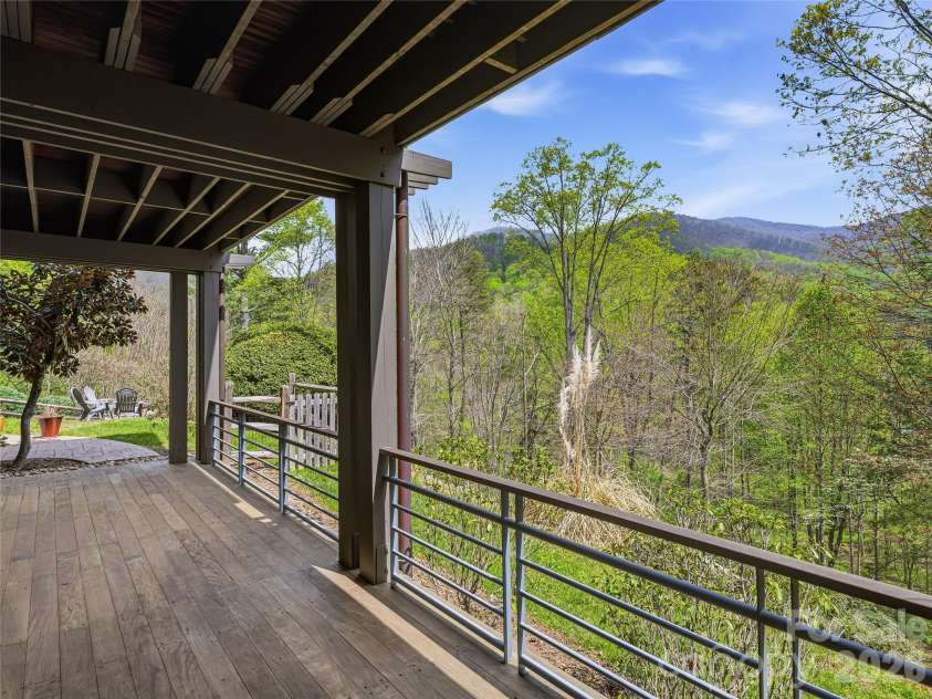 39 Ox bow Crossing, Weaverville, NC 28787.  MLS# CAR4299156, YatesRealty ID 19960. Views from lower deck